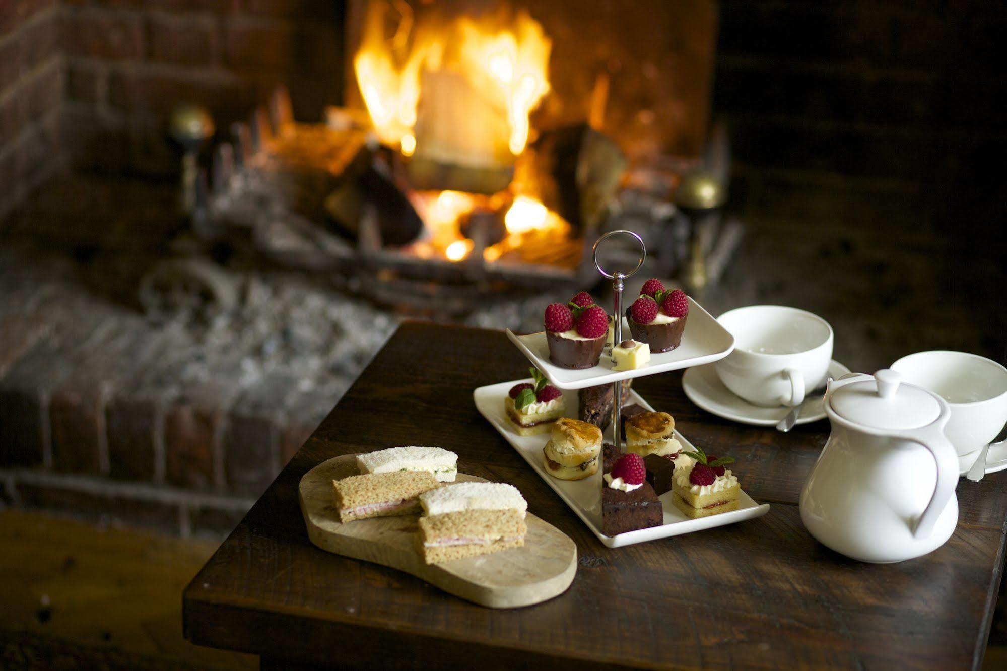 The Royal Oak, Yattendon Frilsham Екстериор снимка